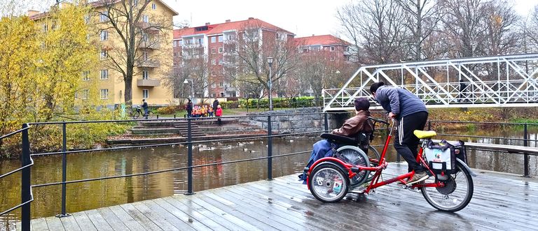 ‘Cycling Without Age’ Brings the Joy of Riding to Those Who No Longer Can